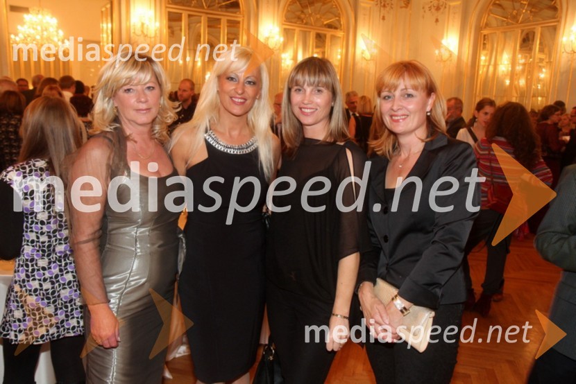 Tatjana Mileta, direktorica GIZ Stari Maribor ter programski vodja festivala Špasfest; Darja Lampreht; Lidija Pliberšek, direktorica Pogrebnega podjetja; …48. Borštnikovo srečanje 2013, otvoritev festivala