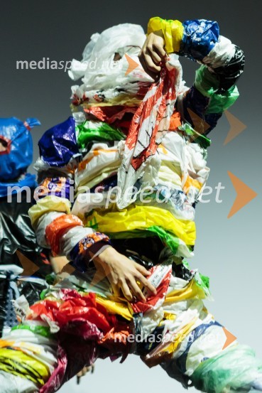 Bagfoot in plesalci - plesni spektakel I'm BAGSmeti, slovenska premiera dokumentarnega filma