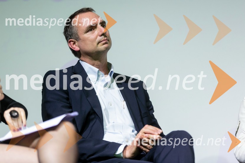 Dr. Andrej Kržan, višji znanstveni sodelavec Kemijskega inštitutaSmeti, slovenska premiera dokumentarnega filma