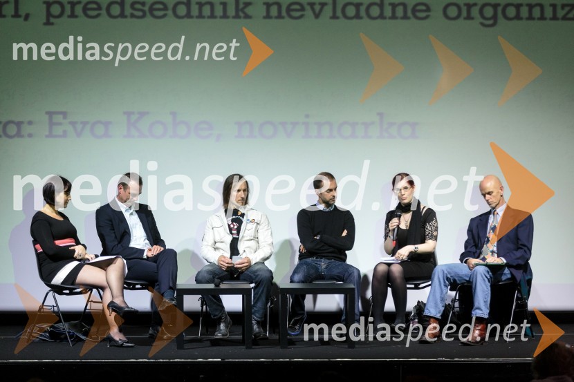 Eva Kobe, novinarka; dr. Andrej Kržan, višji znanstveni sodelavec Kemijskega inštituta; Uroš Macerl, predsednik nevladne organizacije Eko krog; Joan Marc Simon, direktor Zero Waste Europe; Ana Dejanović, študentka tolmačenja; Janko Kramžar, direktor Javnega podjetja SnagaSmeti, slovenska premiera dokumentarnega filma