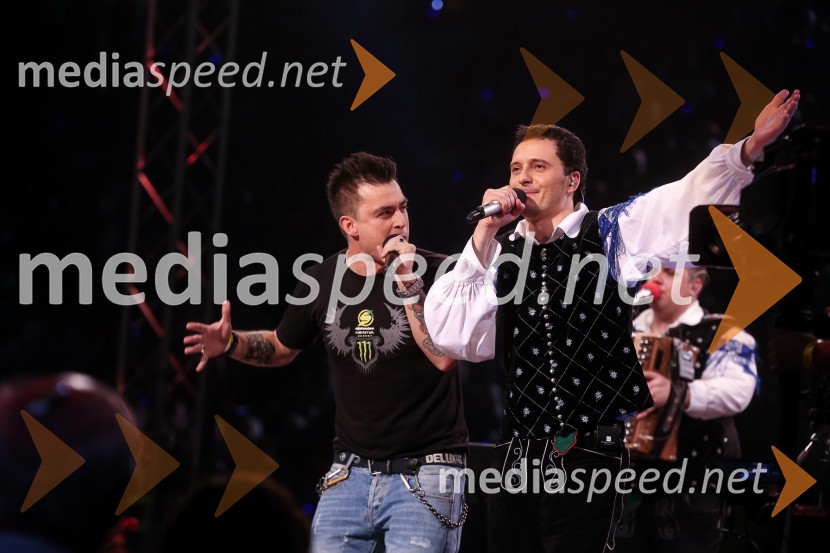 Omar Naber, glasbenik; Blaž Švab, pevec skupine ModrijaniNoč Modrijanov 2013