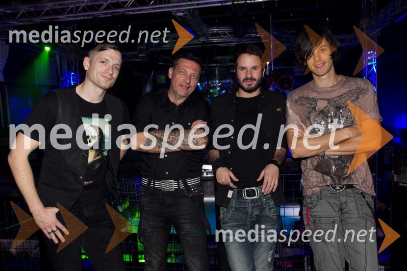 CoverloverČokoladna modna revija Čokoljana