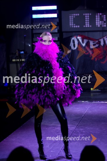 ModelČokoladna modna revija Čokoljana