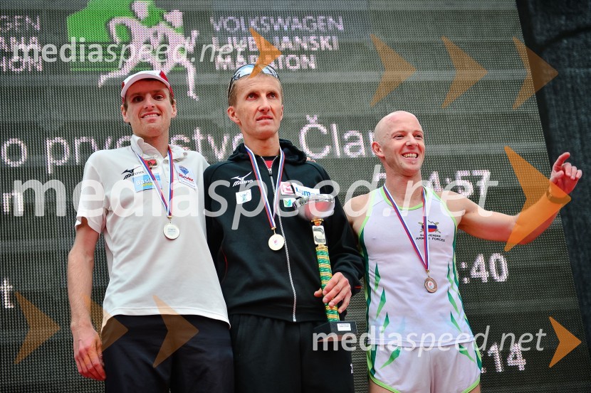 Robert Kotnik, 2. mesto DP na 42km; Anton Kosmač, zmagovalec DP na 42km; Aleš Žontar, 3. mesto DP na 42km18. Ljubljanski maraton 2013