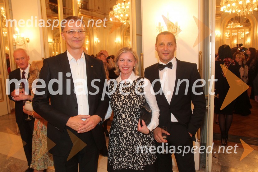 Igor Lukšič, predsednik SD; dr. Marta Macedoni Lukšič, pediatrinja; Danilo Rošker, direktor SNG Maribor48. Borštnikovo srečanje, zaključek in podelitev Borštnikovega prstana
