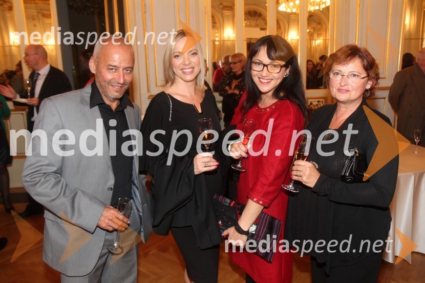 Dragan Bosnić, poslanec; Mojca Lubanjšek Pehant, direktorica Retorik d.o.o.; Polona Požgan Štorman, moderatorka; Vanda Verdnik Bosnić48. Borštnikovo srečanje, zaključek in podelitev Borštnikovega prstana