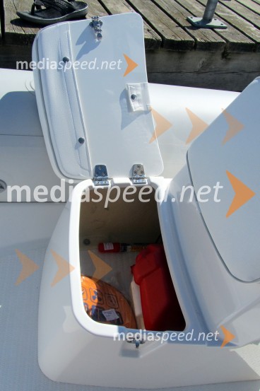 Čoln G 650 LFG 650 LF in S 420 NL, test