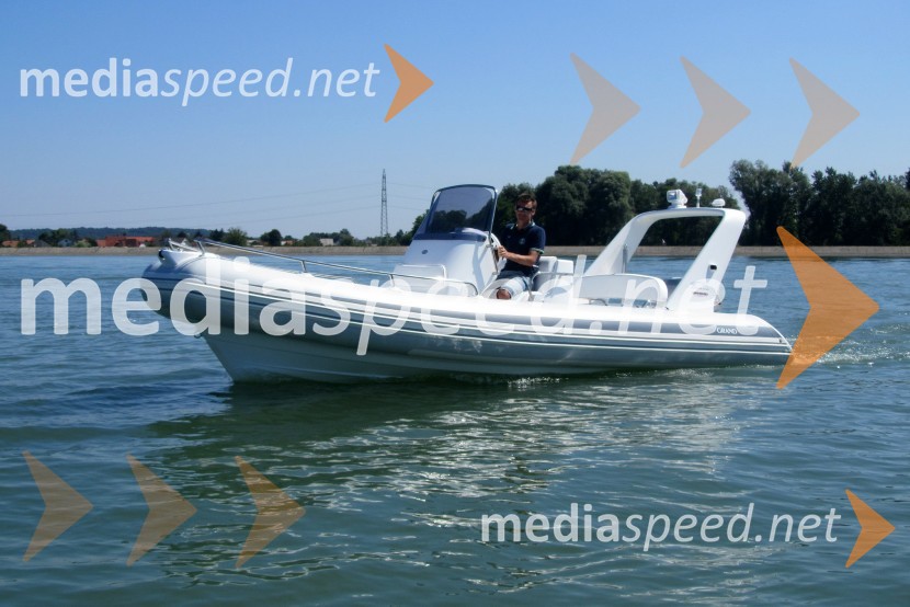 Čoln G 650 LFG 650 LF in S 420 NL, test