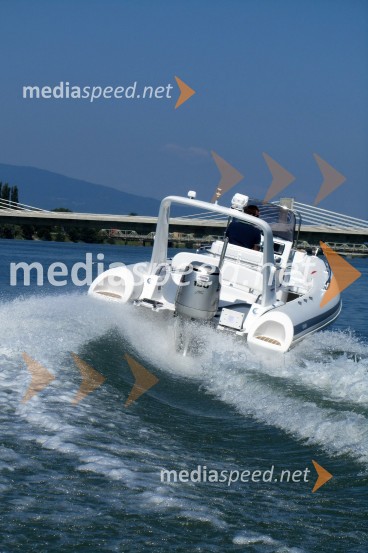 Čoln G 650 LFG 650 LF in S 420 NL, test