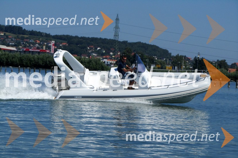 Čoln G 650 LFG 650 LF in S 420 NL, test