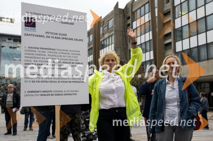 Monika Piberl, Glas žensk; ...Protesti proti vladi v Mariboru