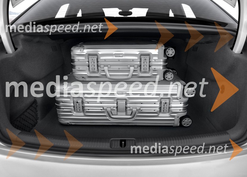 prtljažnik meri 425 litrovAudi A3 limuzina, slovenska predstavitev