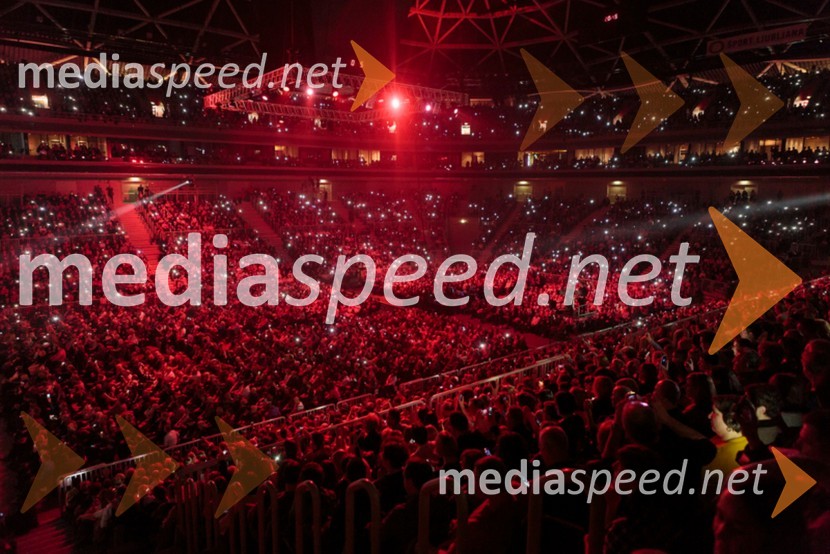 Koncert skupine Perpetuum JazzilePerpetuum Jazzile, The show