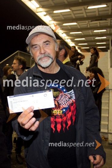 Dragan Bulič, glasbeni urednikUdar po moško 2, premiera predstave