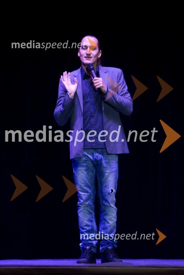 Vid Valič, stand up komikUdar po moško 2, premiera predstave