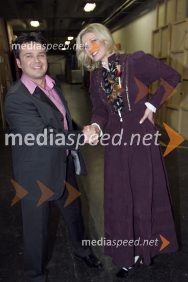 Matjaž Vlašič, glasbenik in Anita Kladenšek, pevka ansambla Veseli svatje13. festival Polka in valček