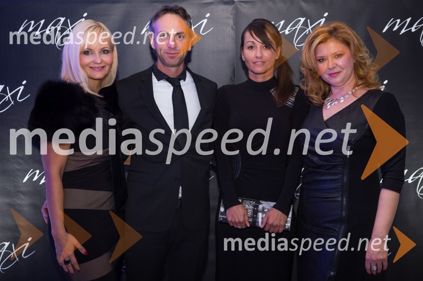 Jerneja Jager, direktorica Modiane; ...; ...;&nbsp;Katja Mihelič, direktorica blagovnice MaxiEkskluzivna modna revija v blagovnici Maxi