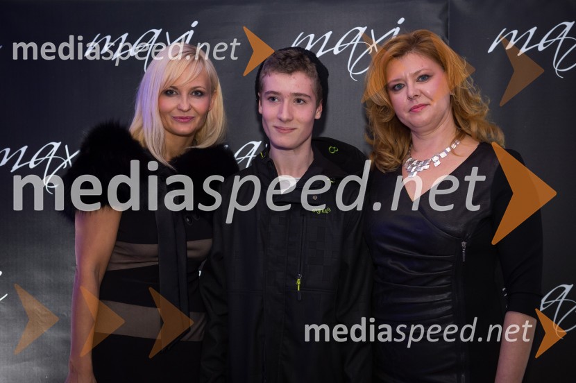 Jerneja Jager, direktorica Modiane; ...;&nbsp;Katja Mihelič, direktorica blagovnice MaxiEkskluzivna modna revija v blagovnici Maxi