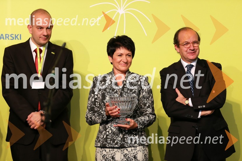 Boštjan Skalar, v.d. direktorja javne agencije SPIRIT Slovenija; Andreja Kert, državna sekretarka na ministrstvu za gospodarstvo; Daniel Caleja Crespo, Evropska komisija8. slovenski forum inovacij 2013, prvi dan