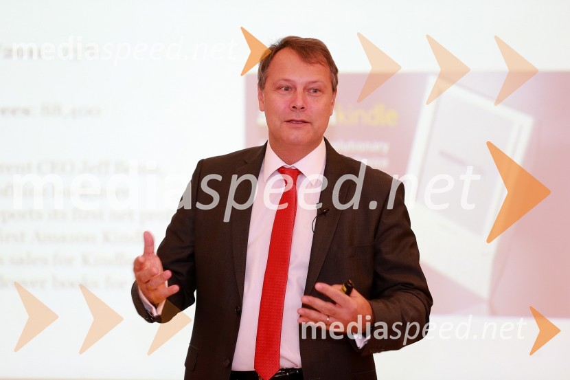 Dr. Andrej Vizjak Jernejčič8. slovenski forum inovacij 2013, prvi dan