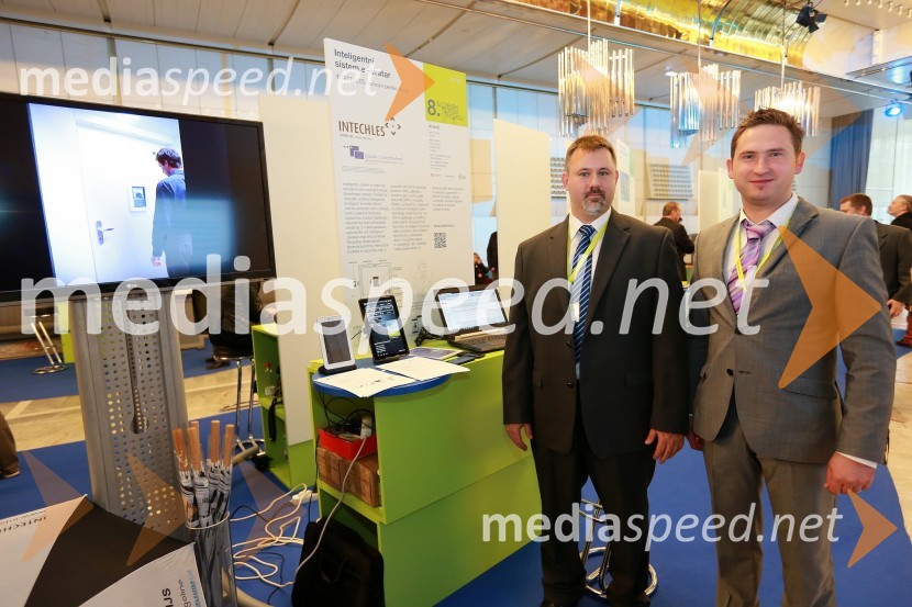 Bojan Pakiž, Intech-les razvojni center d.o.o.; Mitja Virant, Intech-les razvojni center d.o.o.8. slovenski forum inovacij 2013, prvi dan