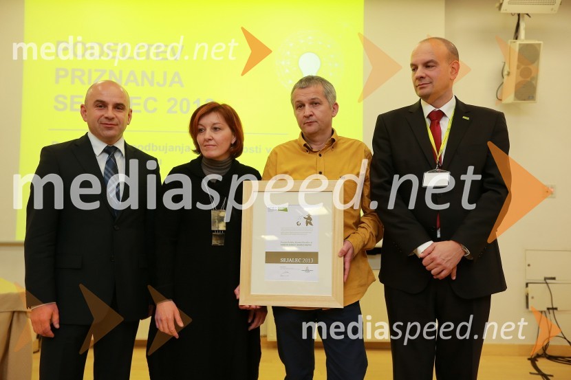 Mag. Marjan Hribar, generalni direktor Direktorata za turizem in internacionalizacijo na Ministrstvu za gospodarski razvoj in tehnologijo; Martina Breznik, Penzion Raduha; Matjaž Breznik, Penzion Raduha; Boštjan Skalar, v.d. direktorja javne agencije SPIRIT Slovenija;8. slovenski forum inovacij 2013, prvi dan