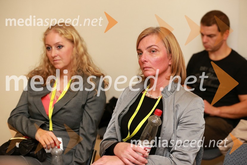 ...; Daša Rakovec, vodja Sektorja za pospeševanje podjetništva8. slovenski forum inovacij 2013, prvi dan