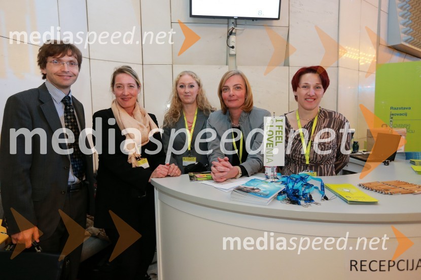 Prof. dr. Matjaž B. Jurič; ...; ...; Daša Rakovec, vodja Sektorja za pospeševanje podjetništva; ...8. slovenski forum inovacij 2013, prvi dan