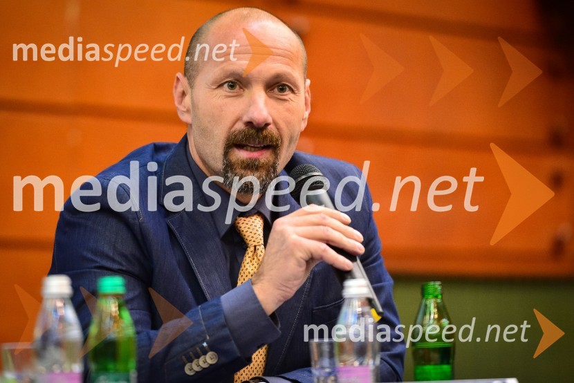 Prof. dr. Niko Samec, dekan Fakultete za strojništvo20 let prvega interdisciplinarnega študija na Univerzi v Mariboru