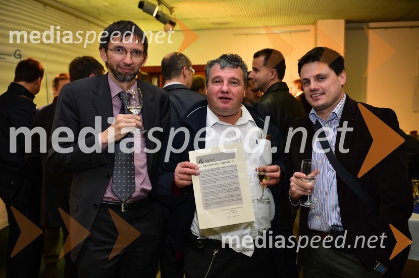 Prof. dr. Marjan Golob, Fakulteta za elektrotehniko računalništvo in informatiko Univerze v Mariboru; prof. dr. Peter Planinšič, Fakulteta za elektrotehniko računalništvo in informatiko Univerze v Mariboru; Andrej Drozg, National Instruments Eastern Europe20 let prvega interdisciplinarnega študija na Univerzi v Mariboru