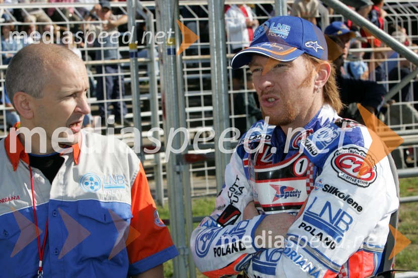 Jason Crump, Avstralija (desno) in Brian Karger - Danska, njegov mentor in trenerSPEEDWAY, Speedway Grand Prix - VN Poljske 2005 trening