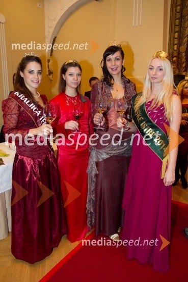 Anet Jagodič, kraljica terana 2013; Andreja Simeonov, cvičkova princesa 
2013; Neža Pavlič, vinska kraljica Slovenije 2013; Saša Pfeifer Pelicon,
vinska kraljica slovenske Istre 201416. Slovenski festival vin in 6. Festival Kulinarike 2013