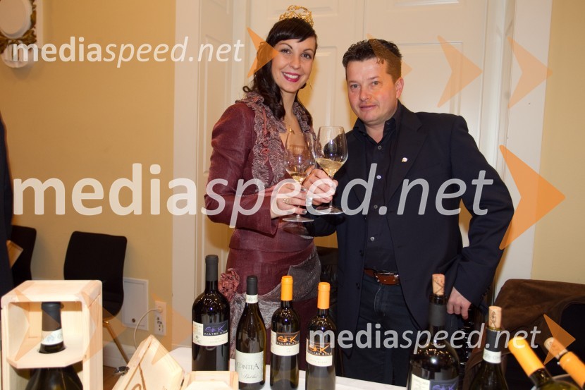 Neža Pavlič, vinska kraljica Slovenije 2013; Valter Sirk16. Slovenski festival vin in 6. Festival Kulinarike 2013