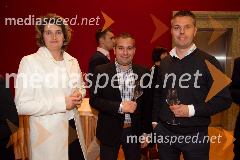 Klavdija Topolovec Špur, glavna enologinja v podjetju Radgonske gorice; Blaž Edšidt; Sandi Brumen, vodja komercialne službe Radgonske gorice d.d16. Slovenski festival vin in 6. Festival Kulinarike 2013