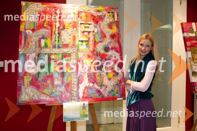 Lali Sladjana Ilić, slikarka16. Slovenski festival vin in 6. Festival Kulinarike 2013