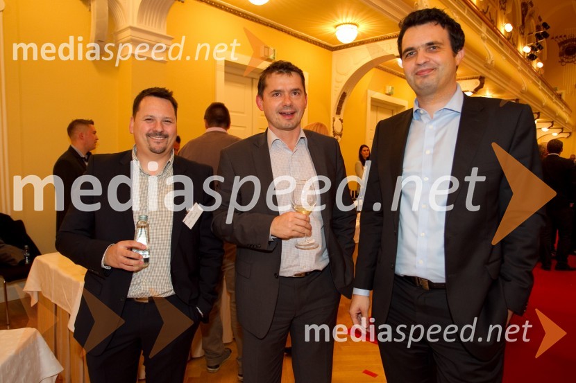 Aleš Topolšek, Namizo; Simon Furlan, Telekom Slovenije; Tomaž Pernovšek,&nbsp;direktor podjetja&nbsp;TSMedia16. Slovenski festival vin in 6. Festival Kulinarike 2013