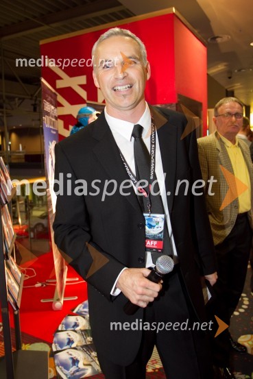 Gregor Janežič, voditeljNa kanto, premiera slovenskega športnega filma