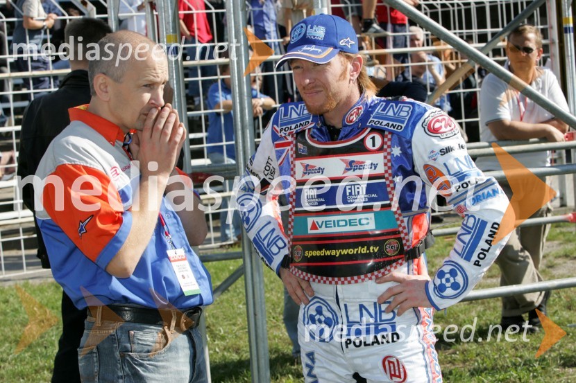 Jason Crump, Avstralija (desno) in Brian Karger - Danska, njegov mentor in trenerSPEEDWAY, Speedway Grand Prix - VN Poljske 2005 trening