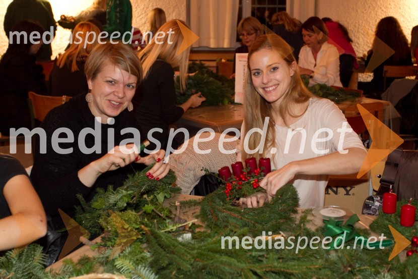 Anja Šerc; Živa Vadnov, Studio ModernaPletenje adventnih venčkov z znanimi Slovenci 2013