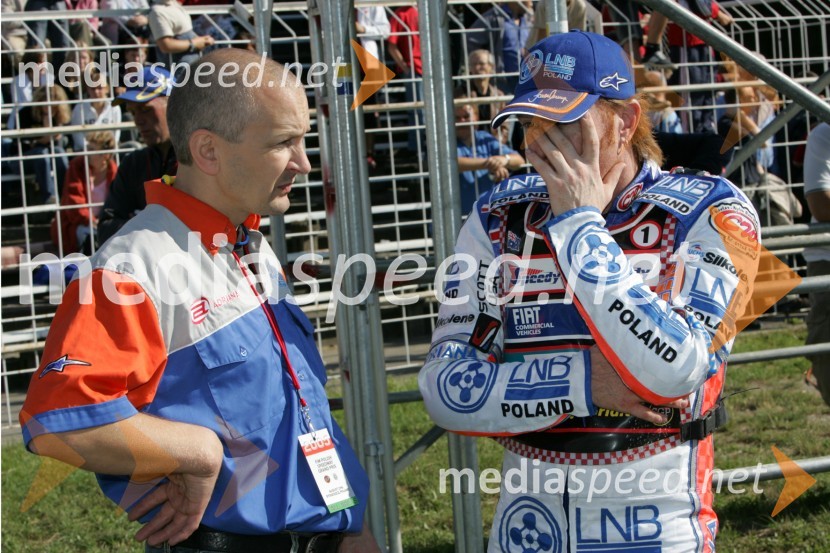 Jason Crump, Avstralija (desno) in Brian Karger - Danska, njegov mentor in trenerSPEEDWAY, Speedway Grand Prix - VN Poljske 2005 trening