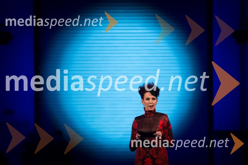 Mira Berginc, voditeljicaMladi Trendi oblikovalec leta, modno umetniški dogodek