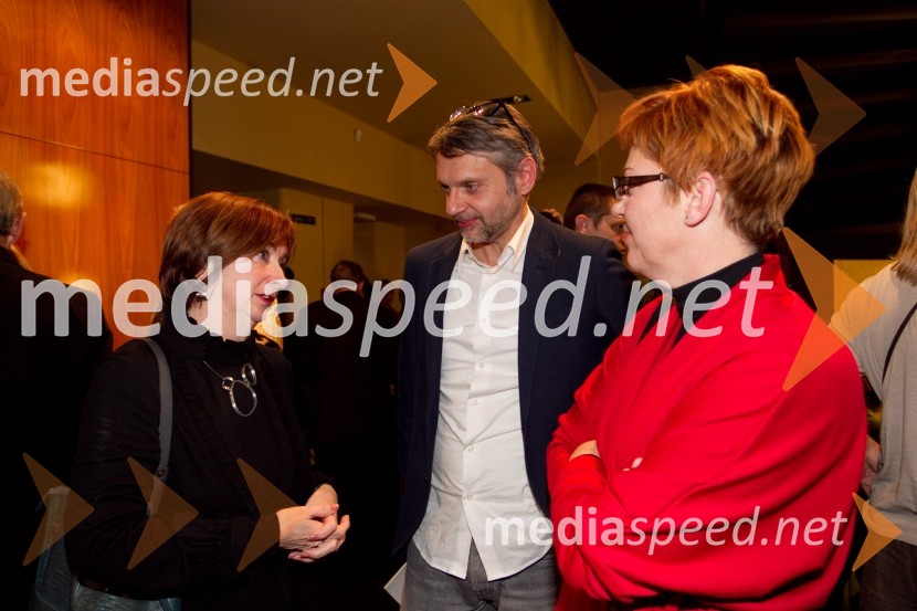 Martina Mrhar, dramaturginja; Primož Ekart, igralec, režiser; Mirjam Drnovšček, direktorica Prešernovega gledališča KranjOthello, premiera predstave v MGL