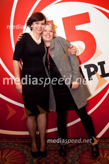 Tajda Lekše, voditeljica; Ariana Nina Eror, direktorica sponzorstev Sempl 15SEMPL 2013