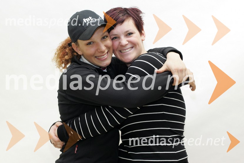 Ilka Štuhec, smučarka s svojo sestro DoroIlka Štuhec, smučarka