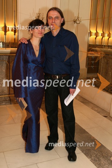 Igralka Mirjana Šajinovič in Bojan Labovič, režiser in scenarist podelitve Glazerjevih nagradPodelitev Glazerjevih nagrad 2007