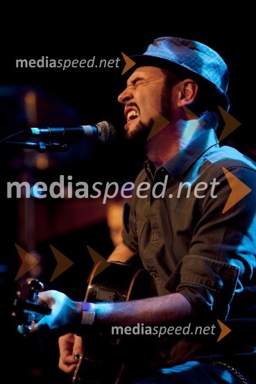 Tomi Meglič, pevec skupine SiddhartaIzštekanih 20