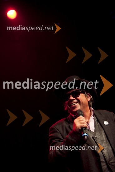 Pero Lovšin, pevecIzštekanih 20