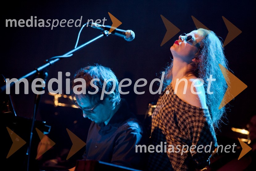 Marko Črnčec, pianist; Aphra Tesla, pevkaIzštekanih 20