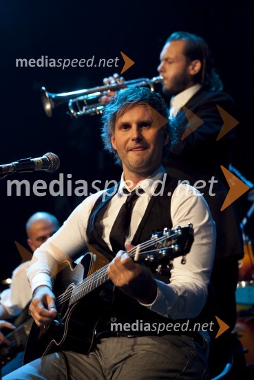 Flirt, glasbena skupinaIzštekanih 20