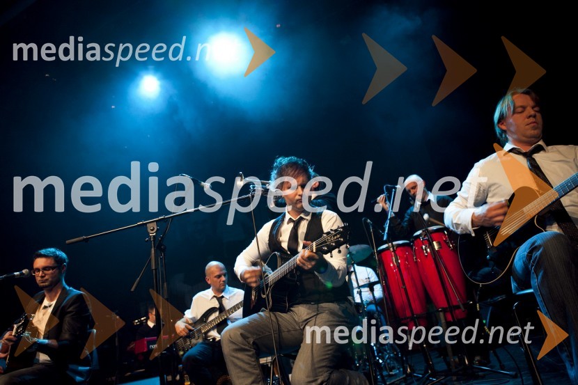 Flirt, glasbena skupinaIzštekanih 20